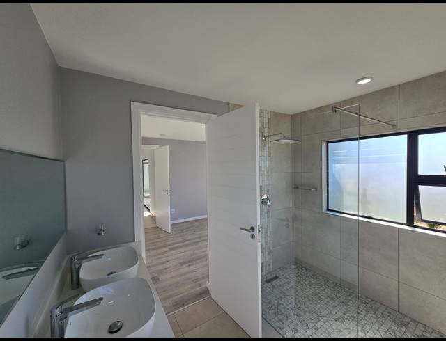 2 BEDROOM VILLA FOR SALE IN SHAKAS ROCK